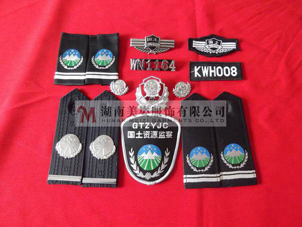 國土監(jiān)察標(biāo)志服，標(biāo)志